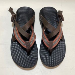Chaco | Hipthong Ecotread Trek Rust Flip Flop Sandals | Mens/Womens 9